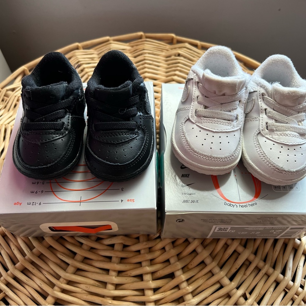 Nike Kids Shoes Black and White